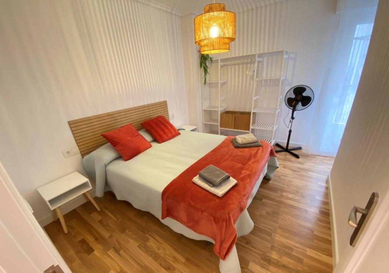 Alojamiento En Pleno Centro Con Wifi Y Aire Acondicionado Логроньо Екстериор снимка