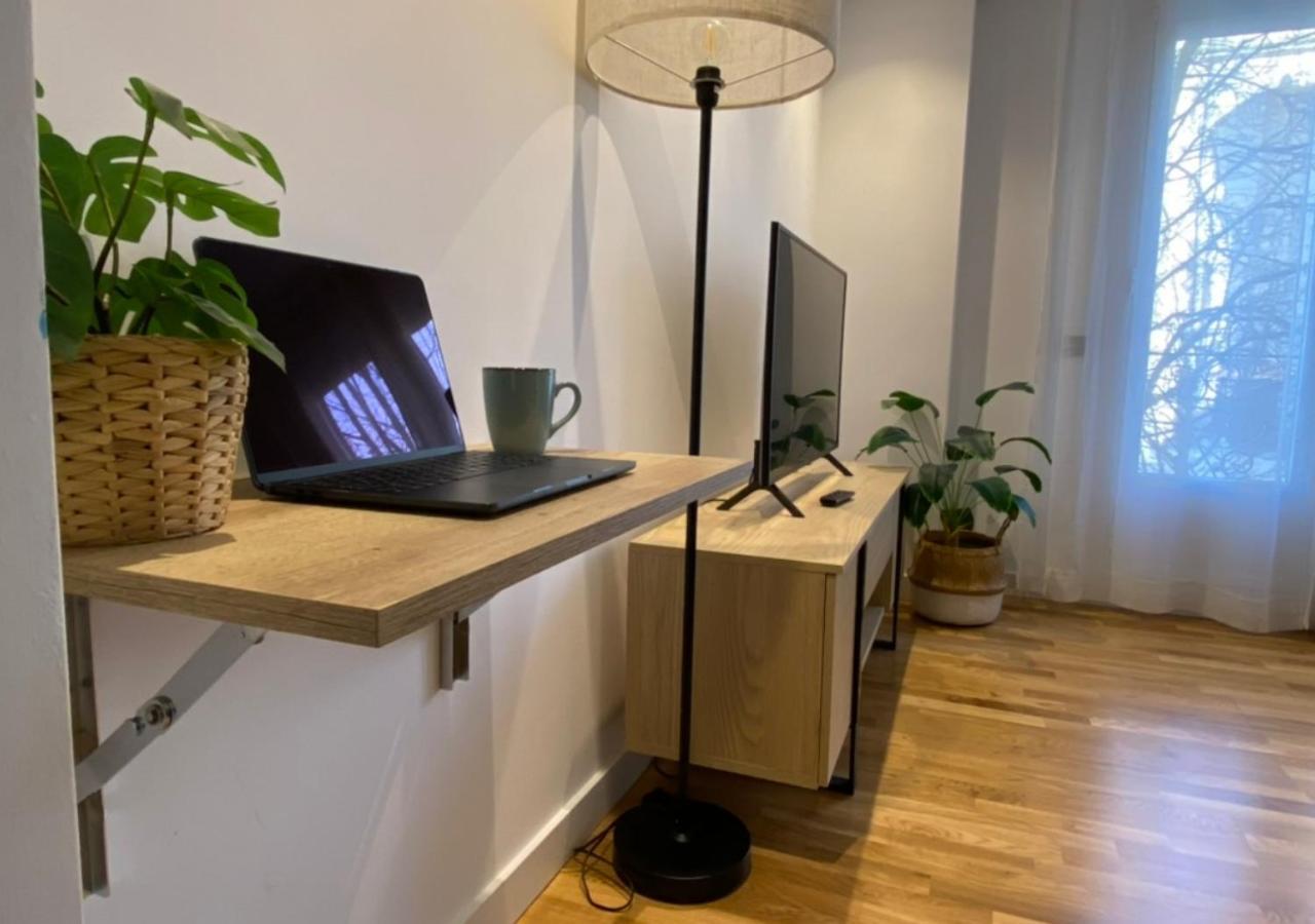 Alojamiento En Pleno Centro Con Wifi Y Aire Acondicionado Логроньо Екстериор снимка